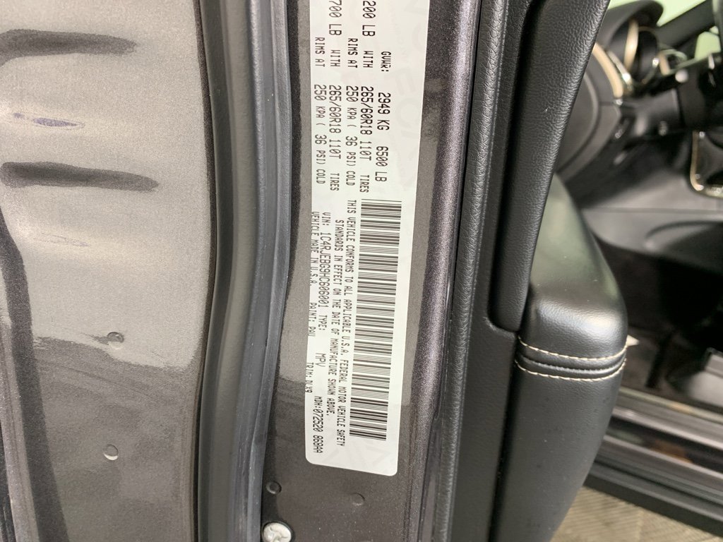 Used 2017 Jeep Grand Cherokee Limited w/ Luxury Group II image 13