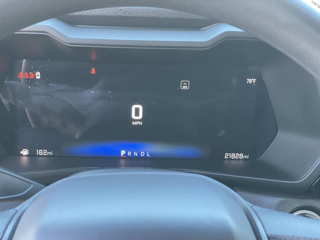 Used 2024 Chevrolet Colorado W/T image 17