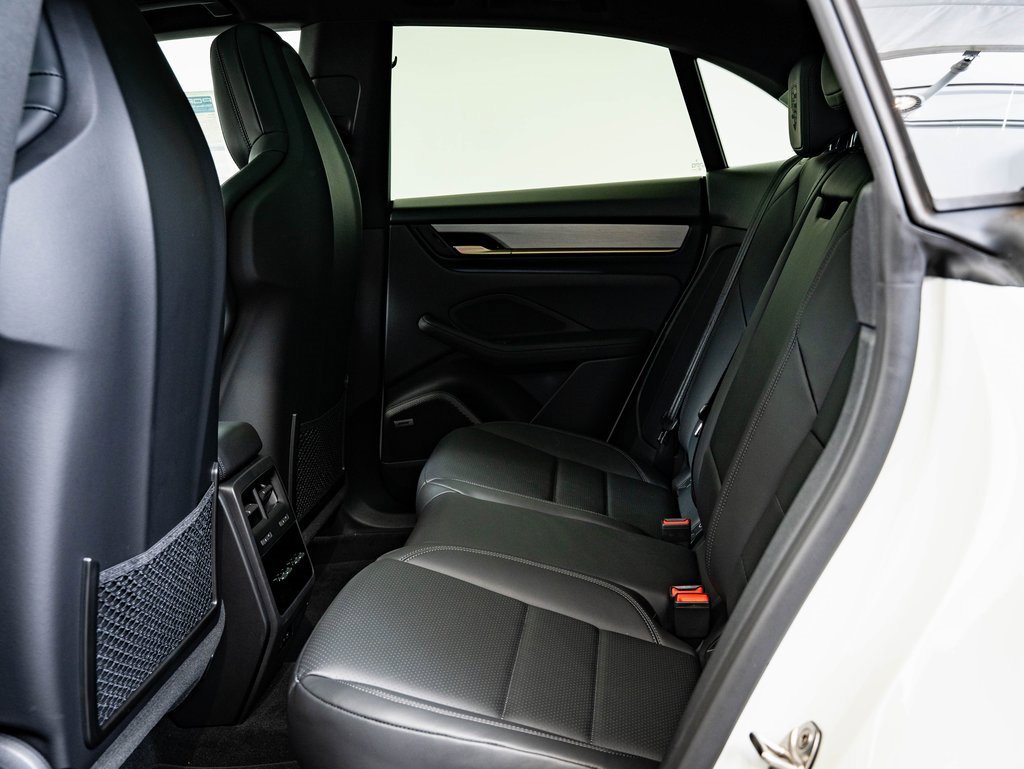 New 2026 Porsche Macan 4S Electric image 39