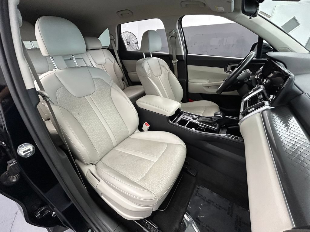 Used 2023 Kia Sorento S FWD image 15