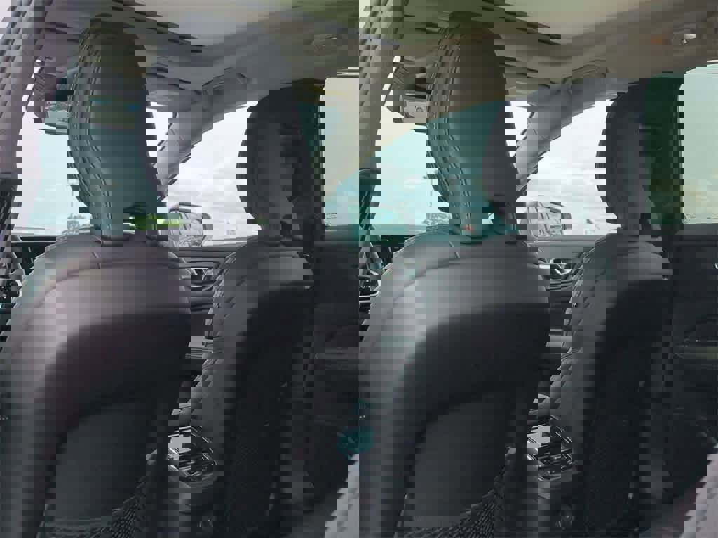 New 2026 Volvo V60 B5 Cross Country Ultra w/ Protection Package Premier image 18