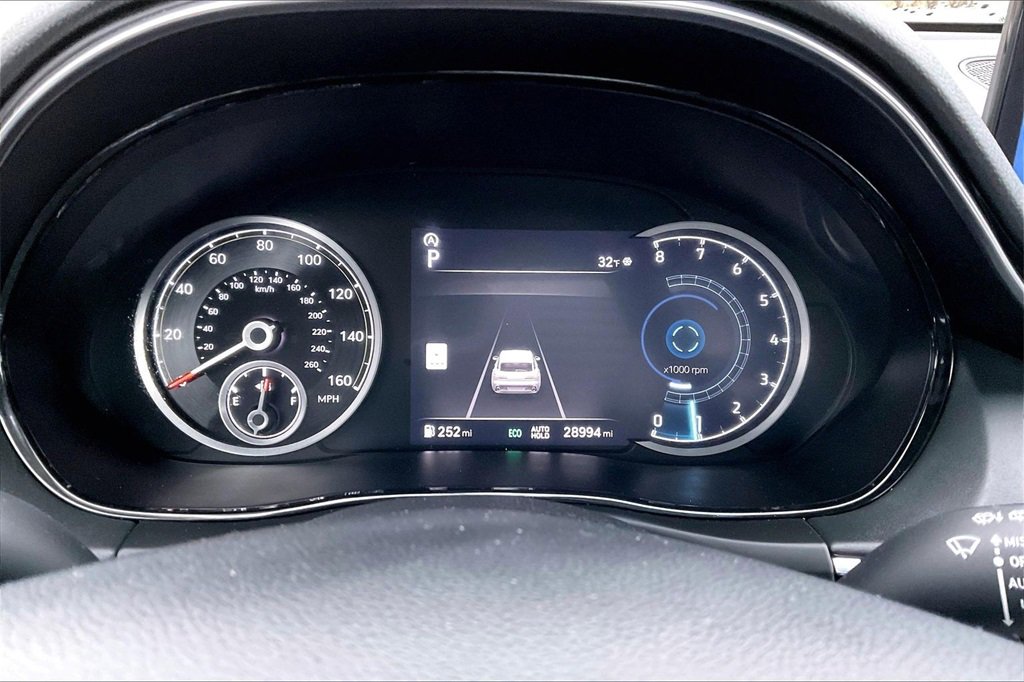 Used 2024 Genesis GV70 2.5T Select w/ Select Package image 12