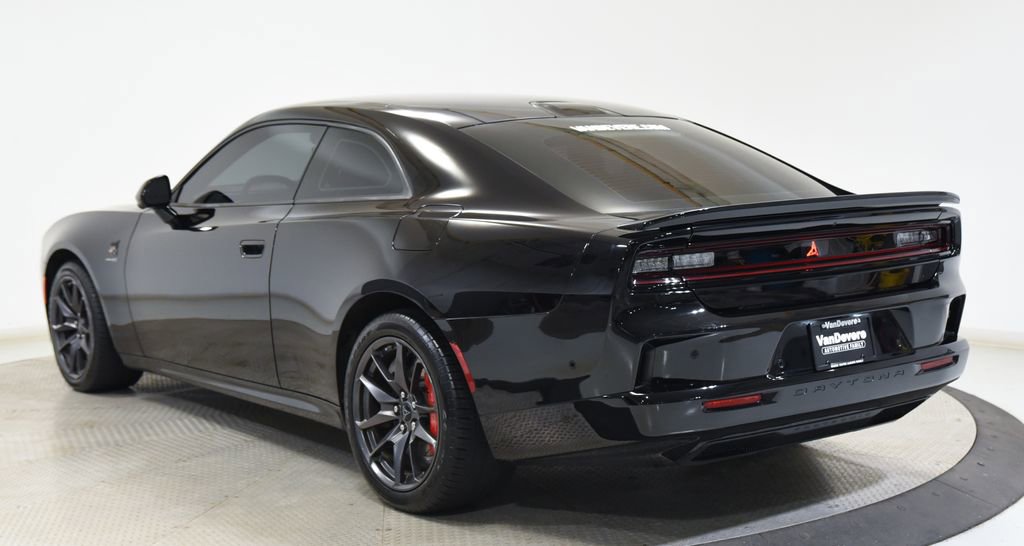 Used 2024 Dodge Charger Daytona Scat Pack w/ Plus Group AWD/4WD image 12
