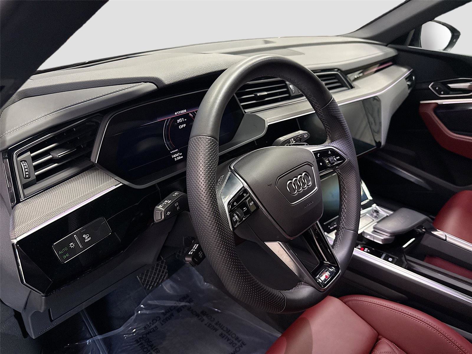 Used 2023 Audi e-tron S Prestige w/ Prestige Package AWD/4WD image 9