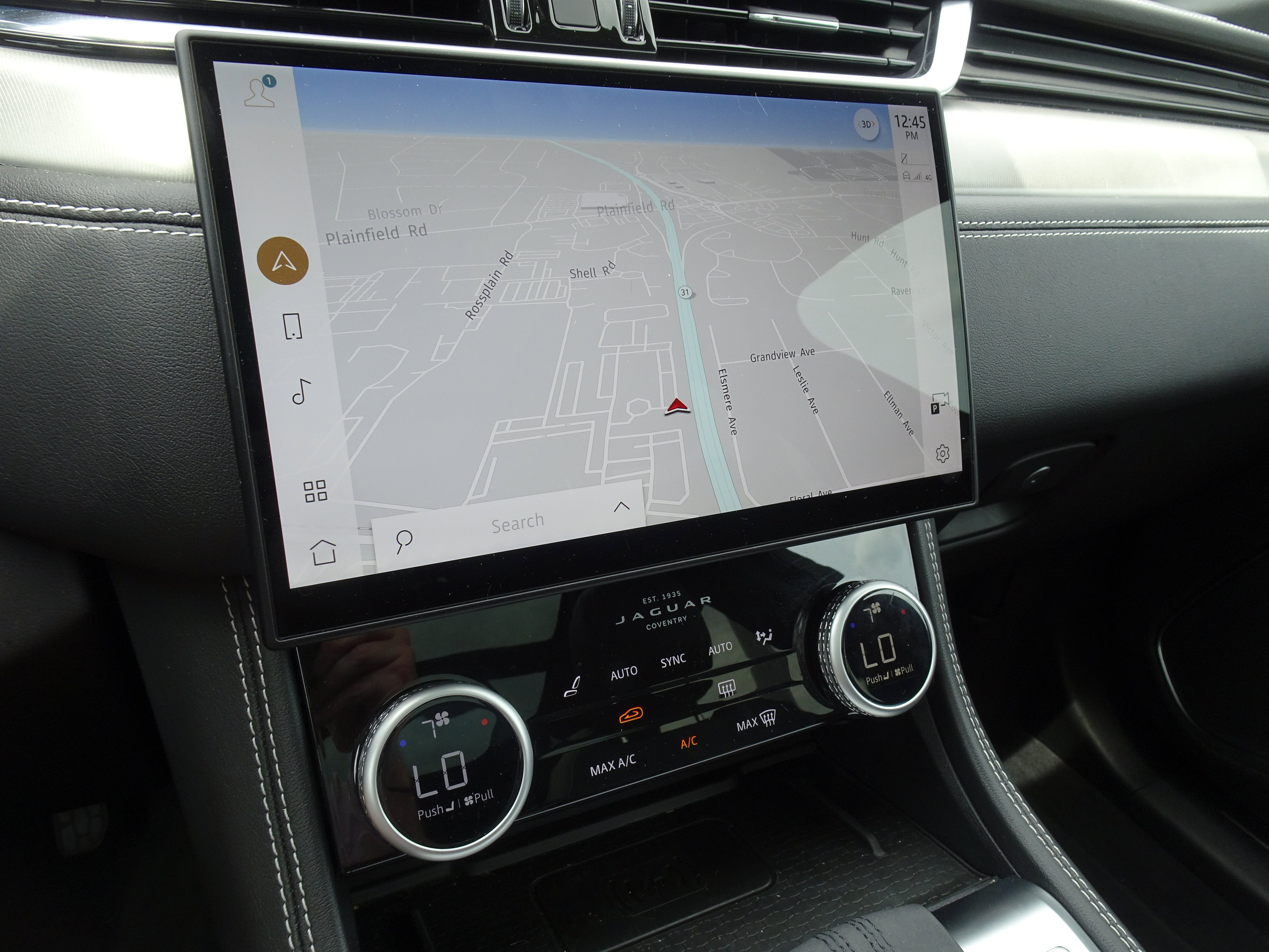 New 2025 Jaguar F-PACE R-Dynamic S AWD/4WD image 3