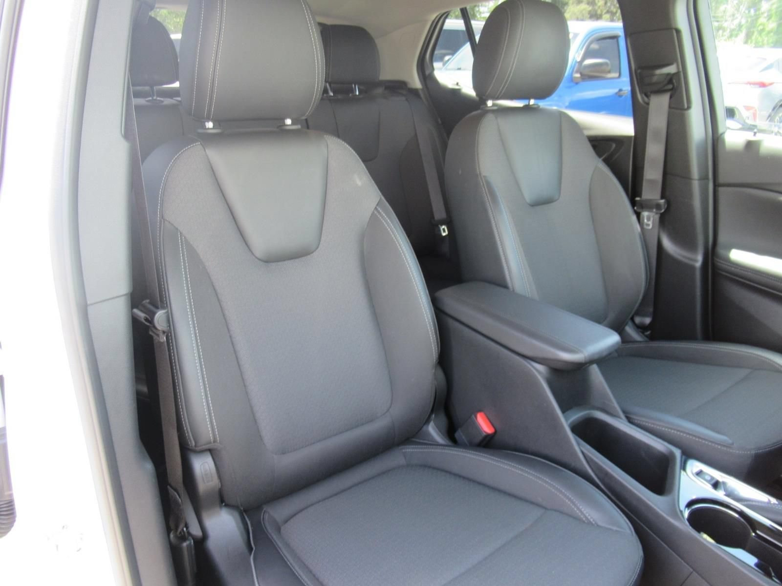 Used 2023 Buick Encore GX Preferred w/ Cold Weather Comfort Package FWD image 9