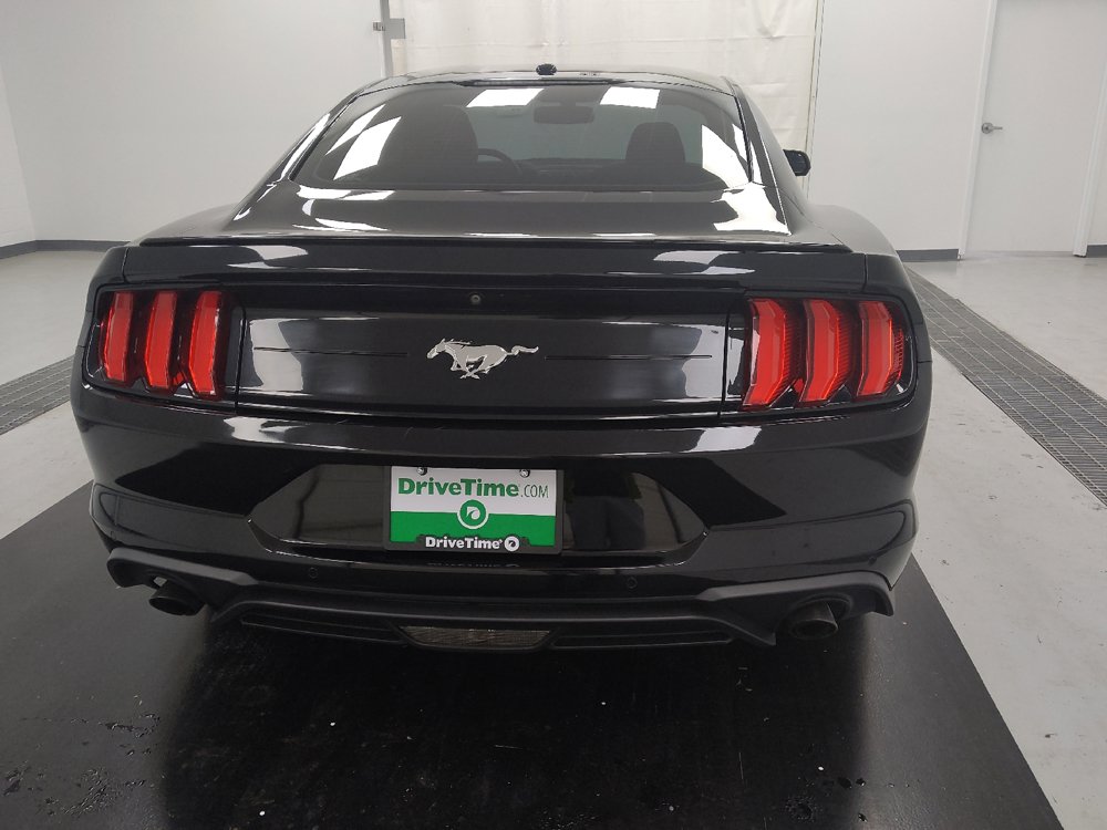 Used 2018 Ford Mustang Premium w/ Equipment Group 201A RWD image 7