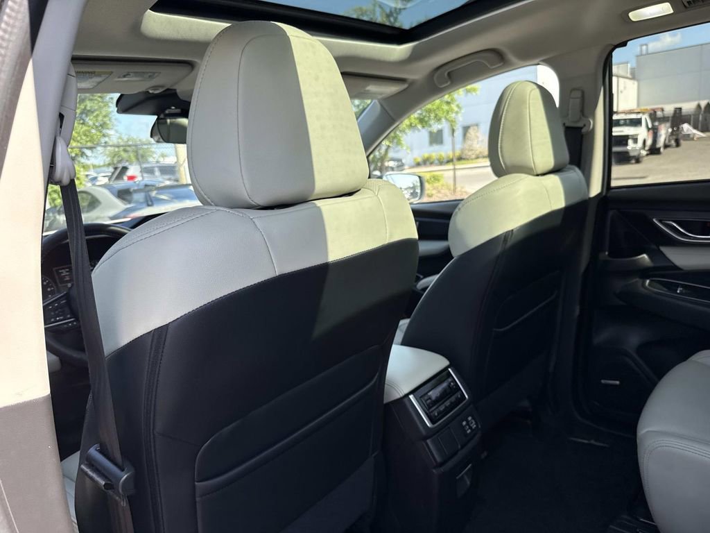 Certified 2023 Subaru Ascent Limited w/ Technology Package AWD/4WD image 12