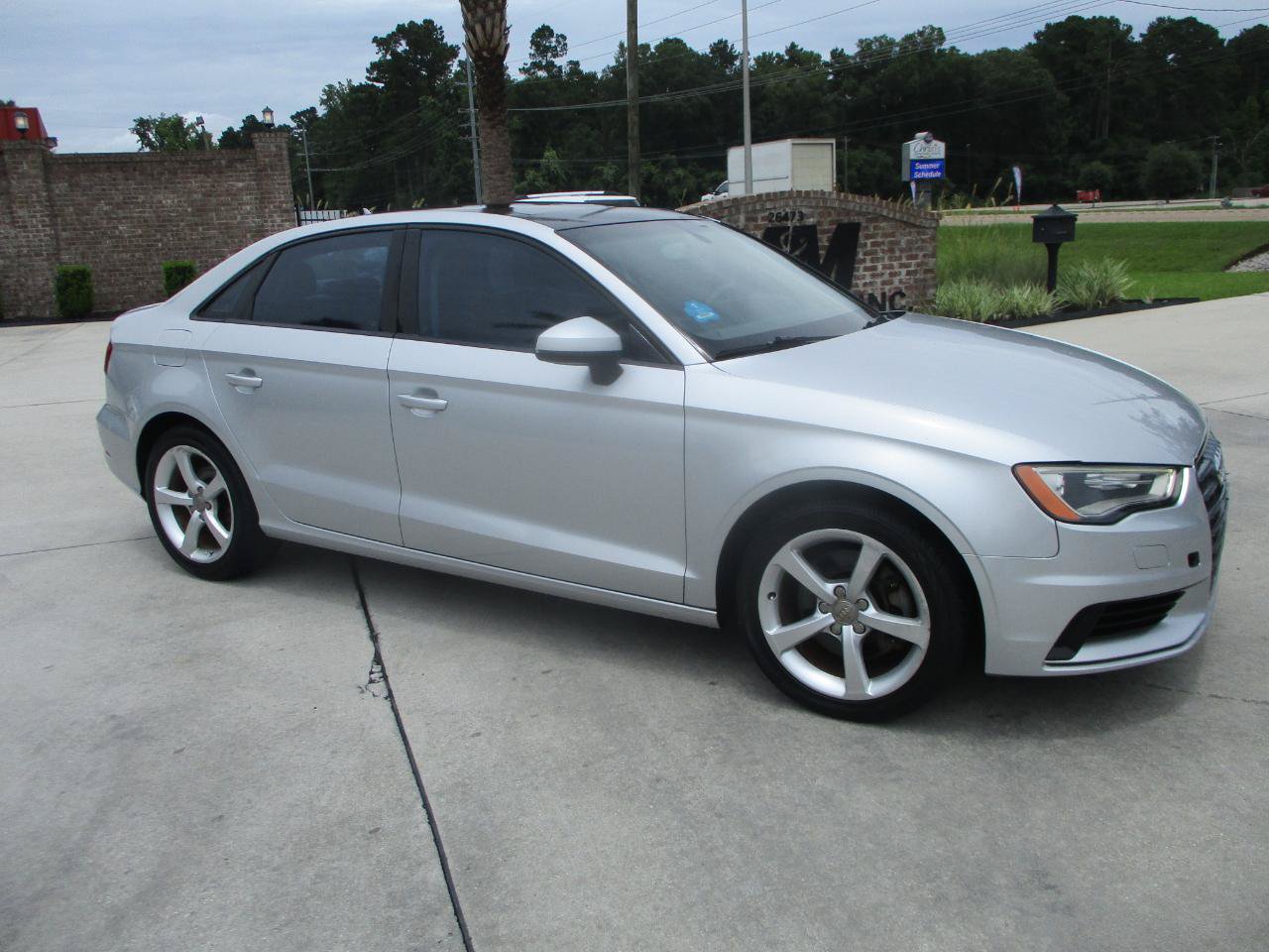 Used 2015 Audi A3 1.8T Premium w/ Audi MMI Navigation Plus FWD image 2