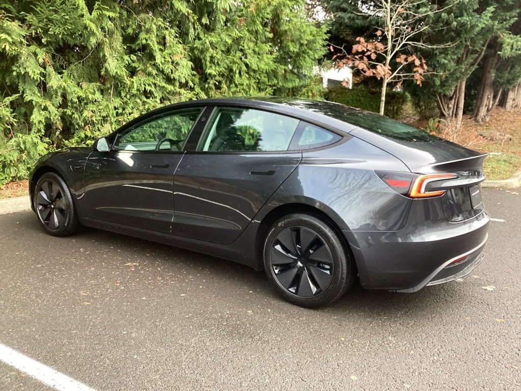 Used 2025 Tesla Model 3 Long Range image 9