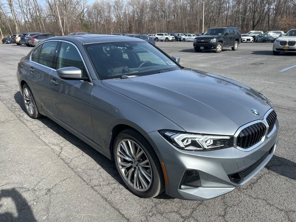Certified 2024 BMW 330i xDrive Sedan w/ Convenience Package image 7