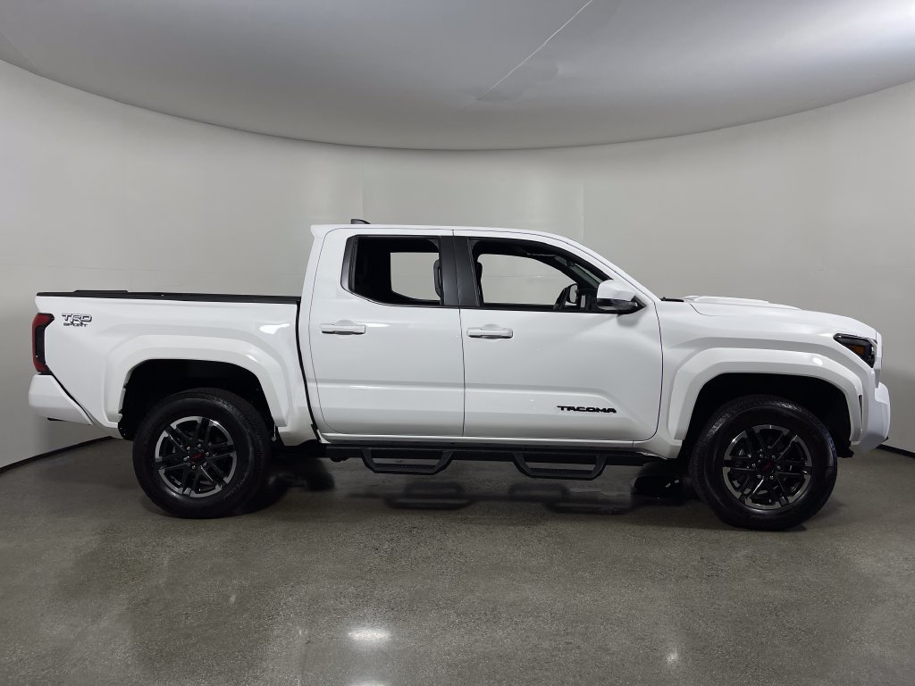 Certified 2025 Toyota Tacoma TRD Sport AWD/4WD image 2