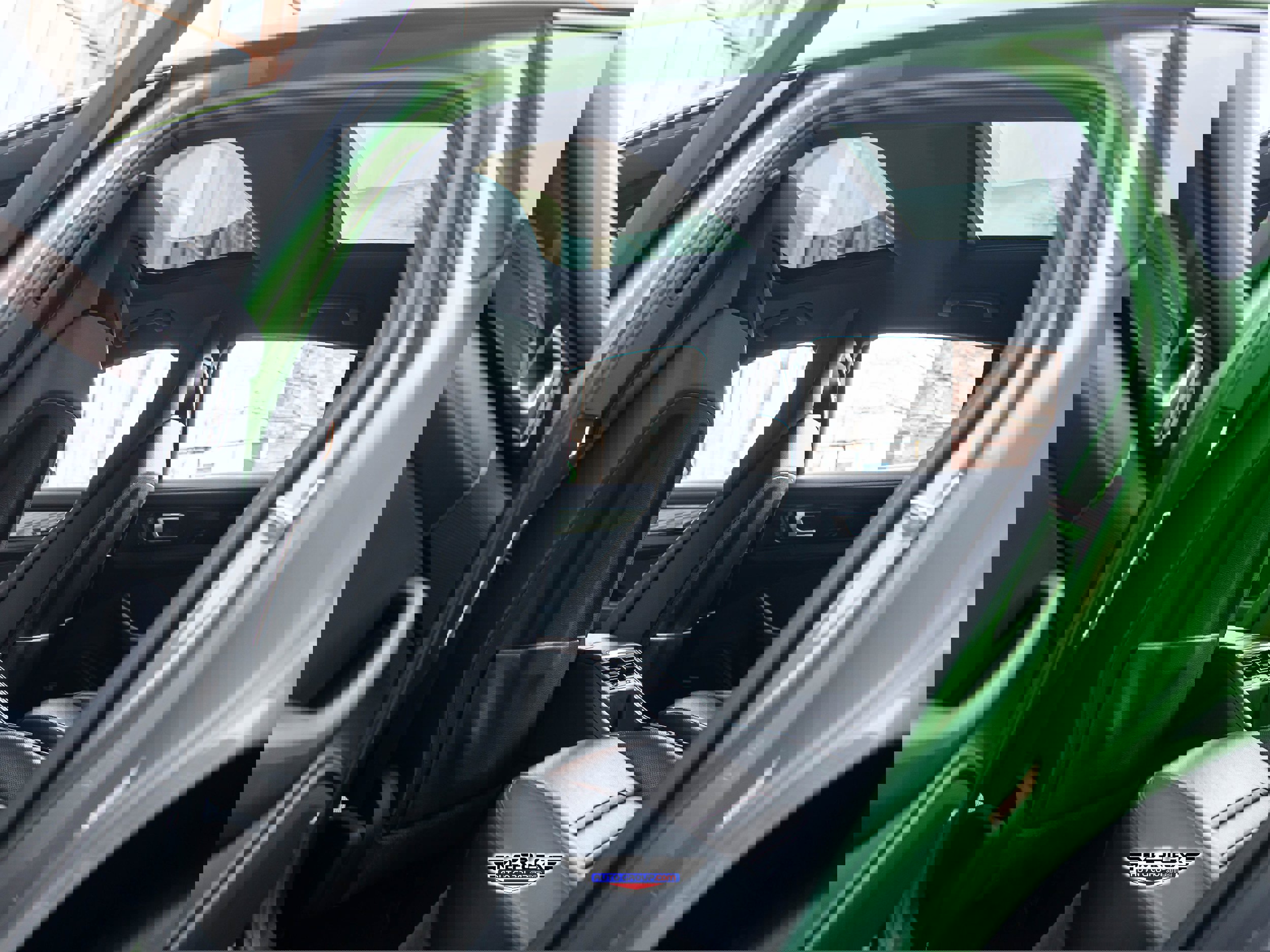 Used 2018 Porsche Panamera 4S image 21