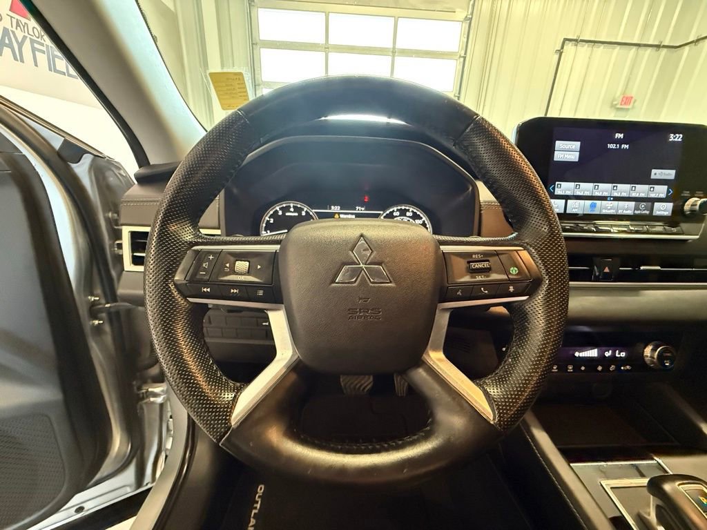 Used 2022 Mitsubishi Outlander SE image 20