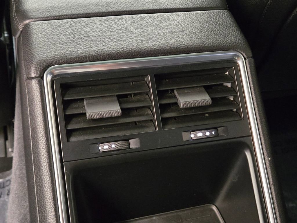 Used 2020 Porsche Panamera 4 image 21