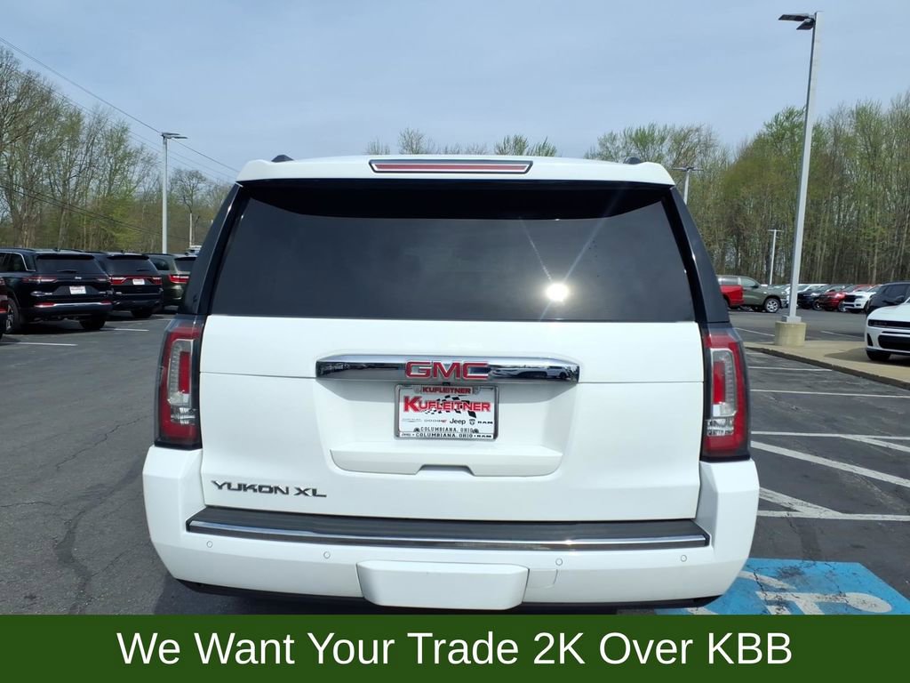 Used 2019 GMC Yukon XL Denali w/ Denali Ultimate Package image 3