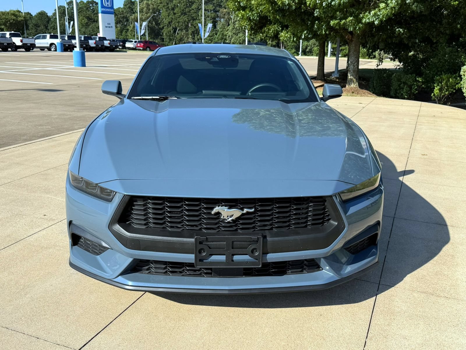 Used 2025 Ford Mustang Coupe RWD image 2