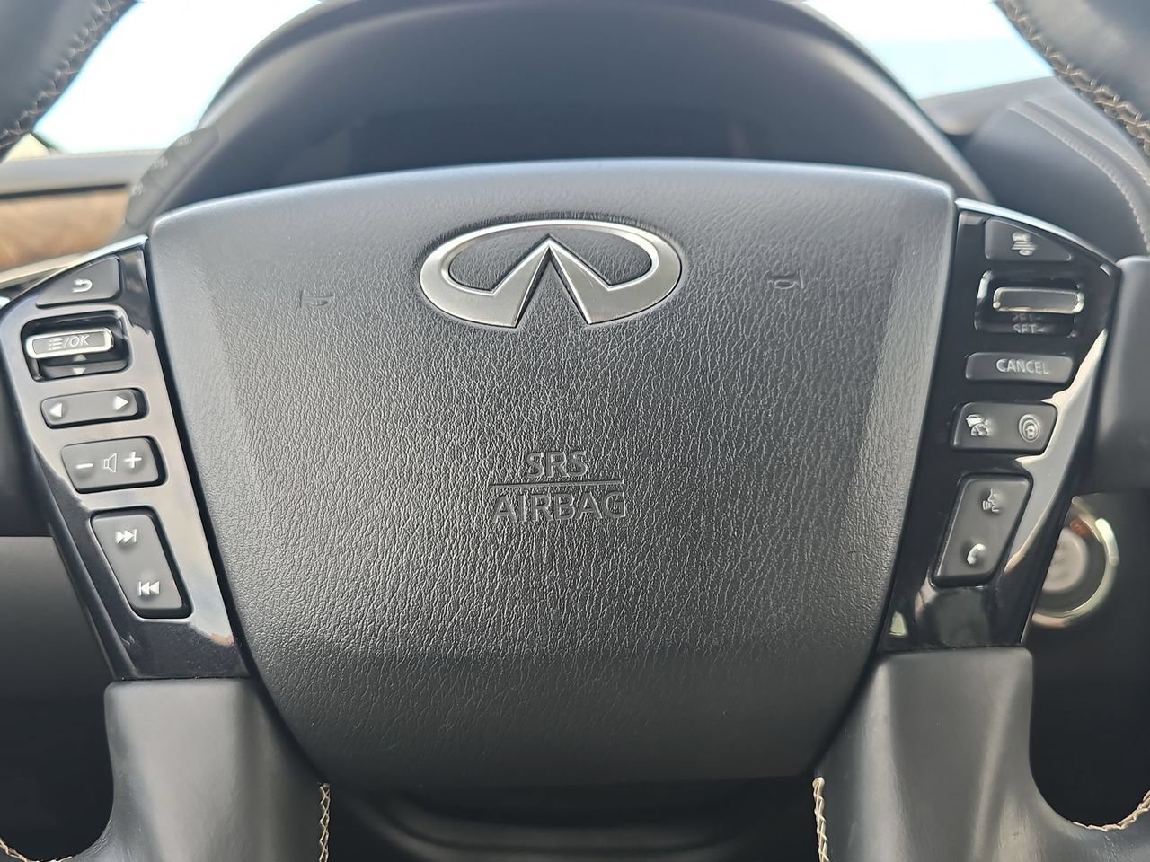 Used 2022 INFINITI QX80 Premium Select w/ Cargo Package AWD/4WD image 12