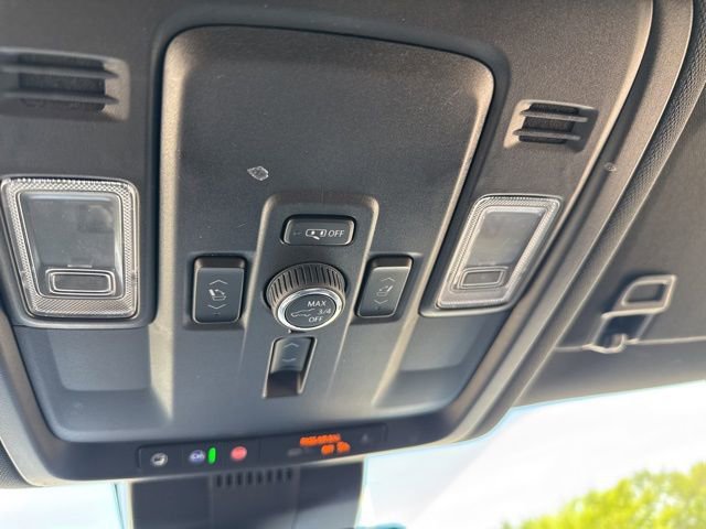 Used 2025 GMC Yukon Elevation w/ LPO, Elevation Black Package image 34