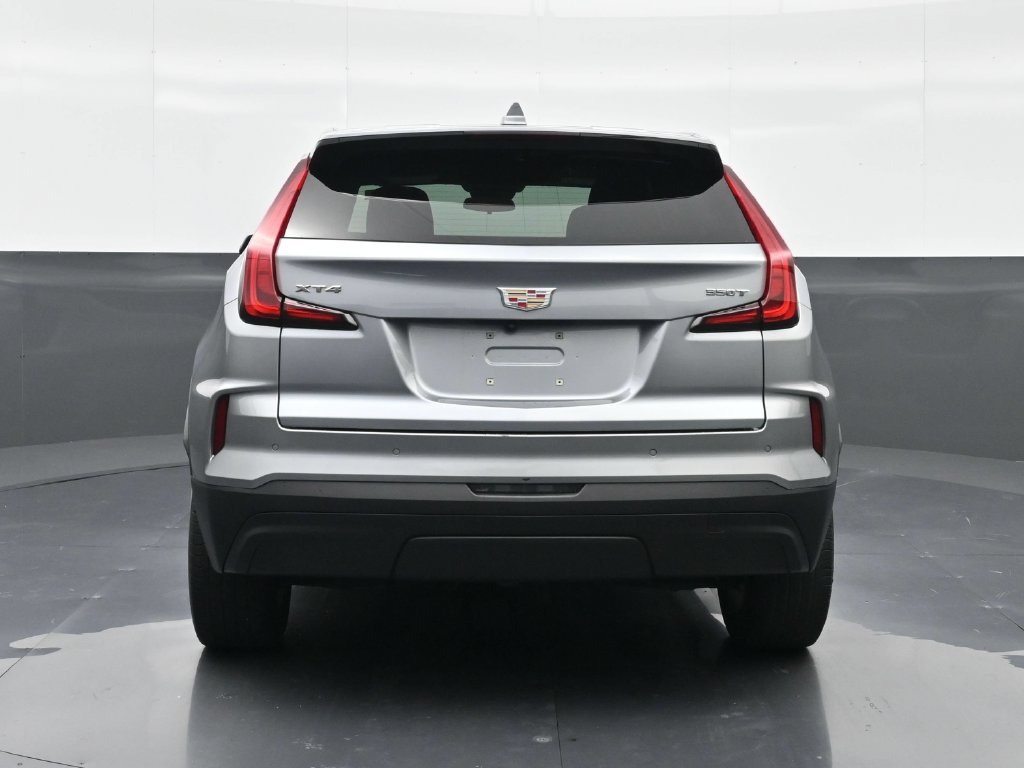 Used 2024 Cadillac XT4 Luxury FWD image 7