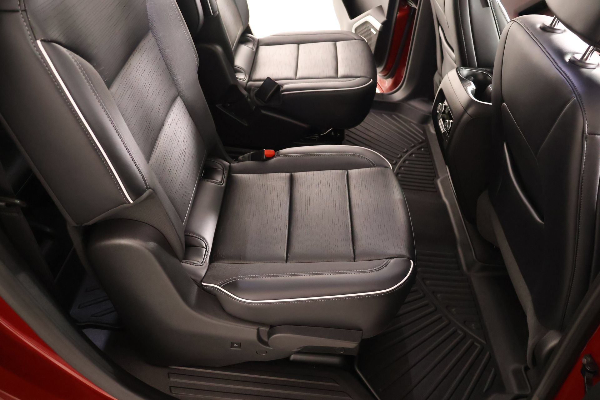 Used 2026 Buick Enclave Sport Touring w/ Power Package FWD image 15