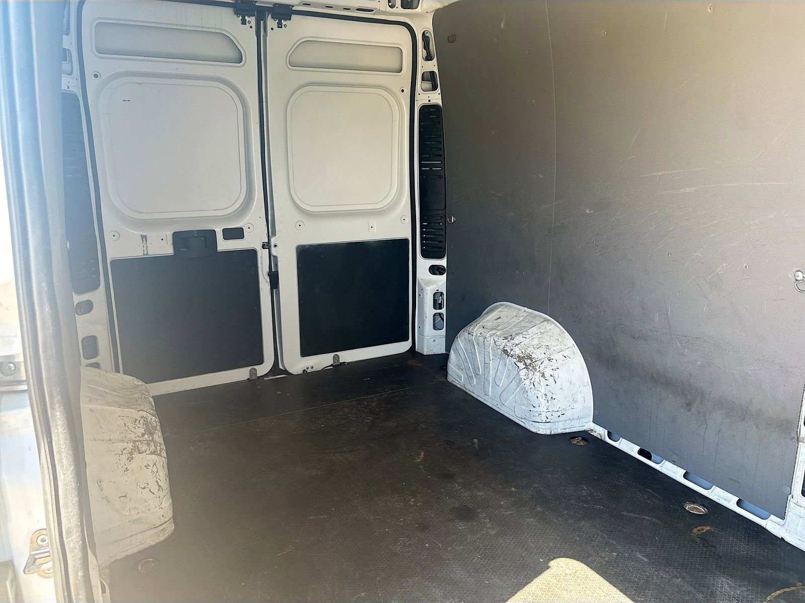 Used 2023 RAM ProMaster 3500 w/ Interior LED Lighting Group image 19