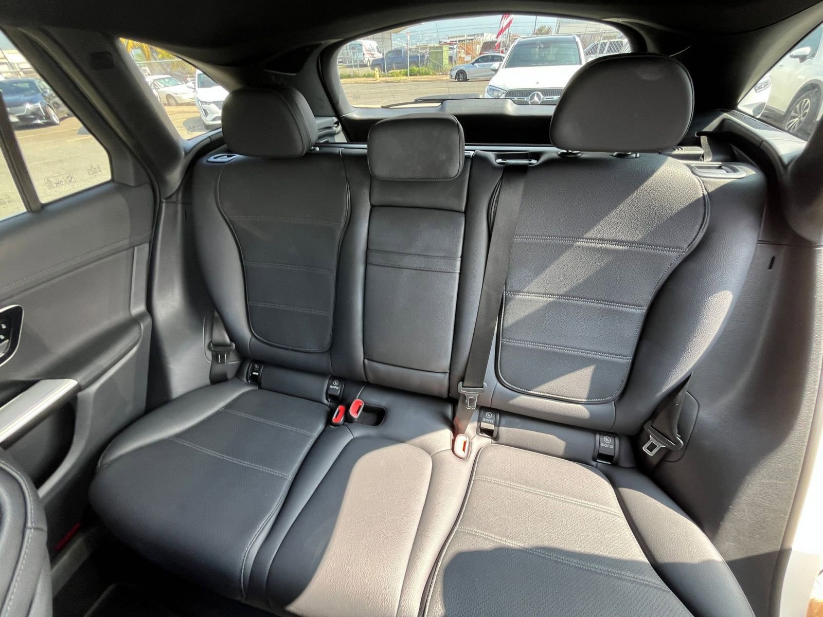 Used 2024 Mercedes-Benz GLC 300 GLC 300 image 40