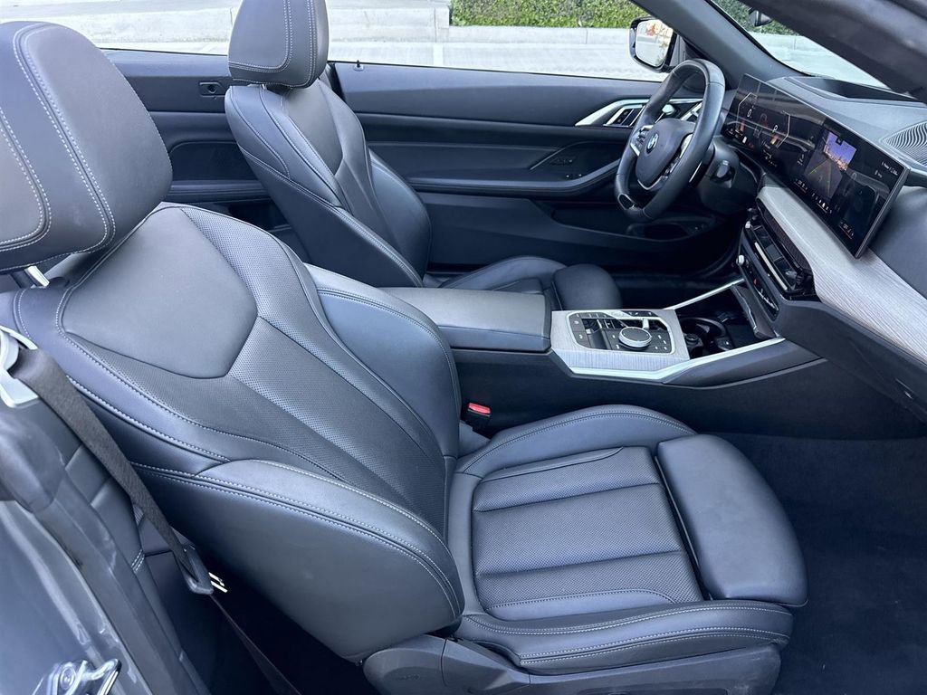 Used 2025 BMW 430i Convertible image 25