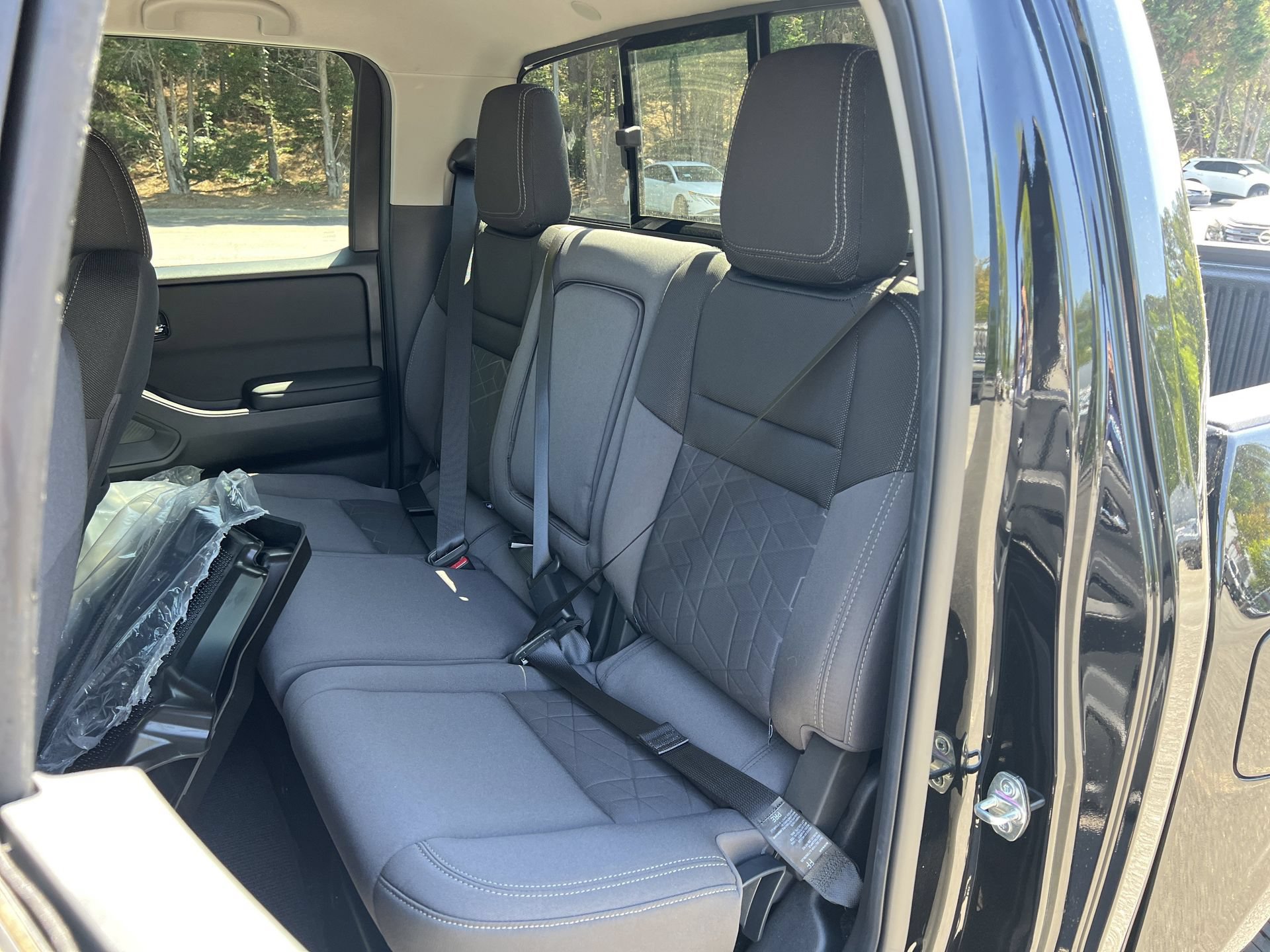 New 2026 Nissan Frontier SV w/ Tow Package AWD/4WD image 15
