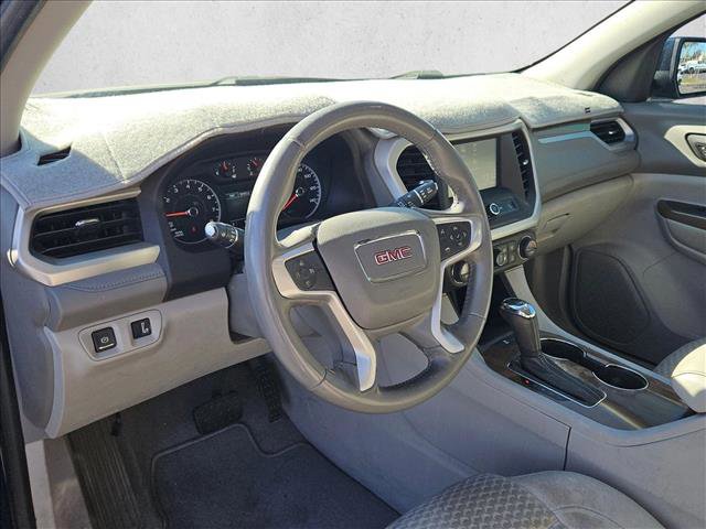 Used 2017 GMC Acadia SLE image 5