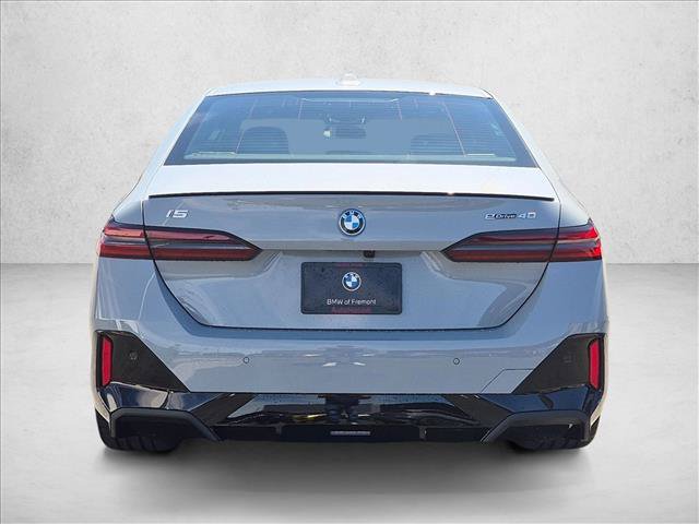 New 2027 BMW i5 eDrive40 w/ M Sport Package RWD image 8