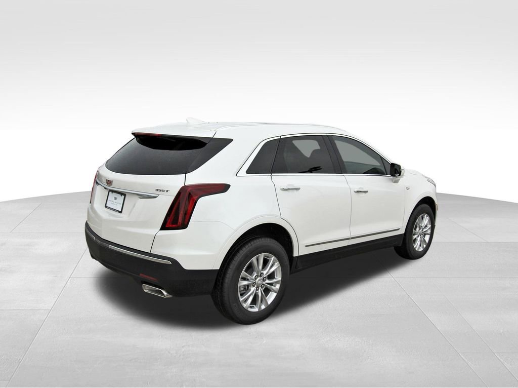 New 2025 Cadillac XT5 Luxury image 4