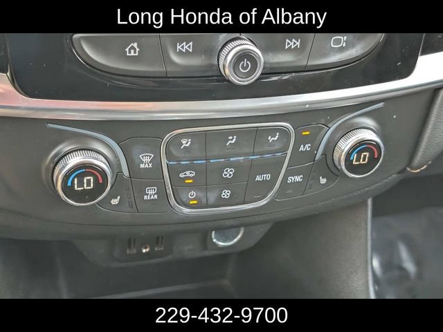 Used 2021 Chevrolet Traverse LT FWD image 24