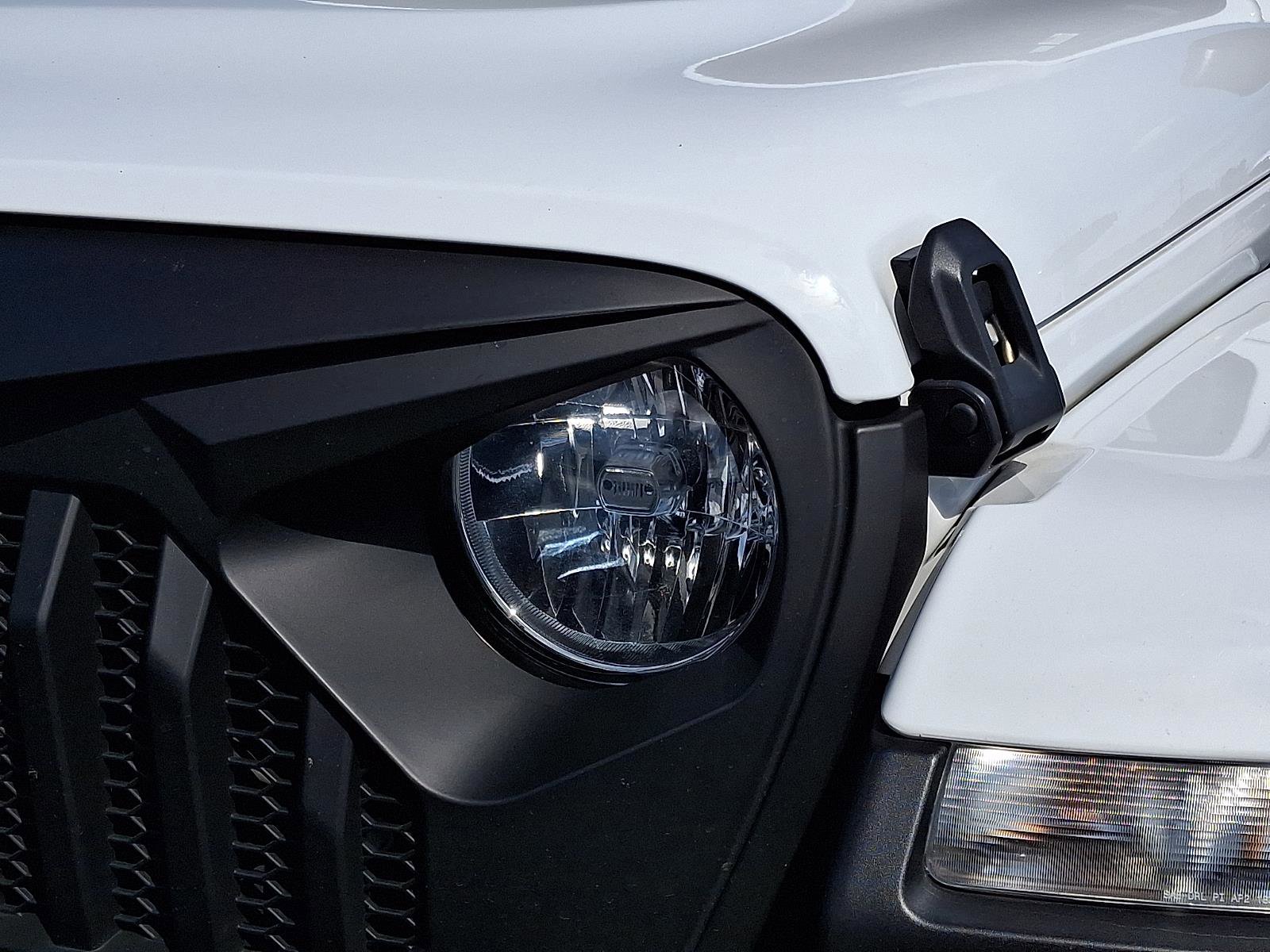 Used 2022 Jeep Gladiator Overland w/ Popular Equipment Package image 8