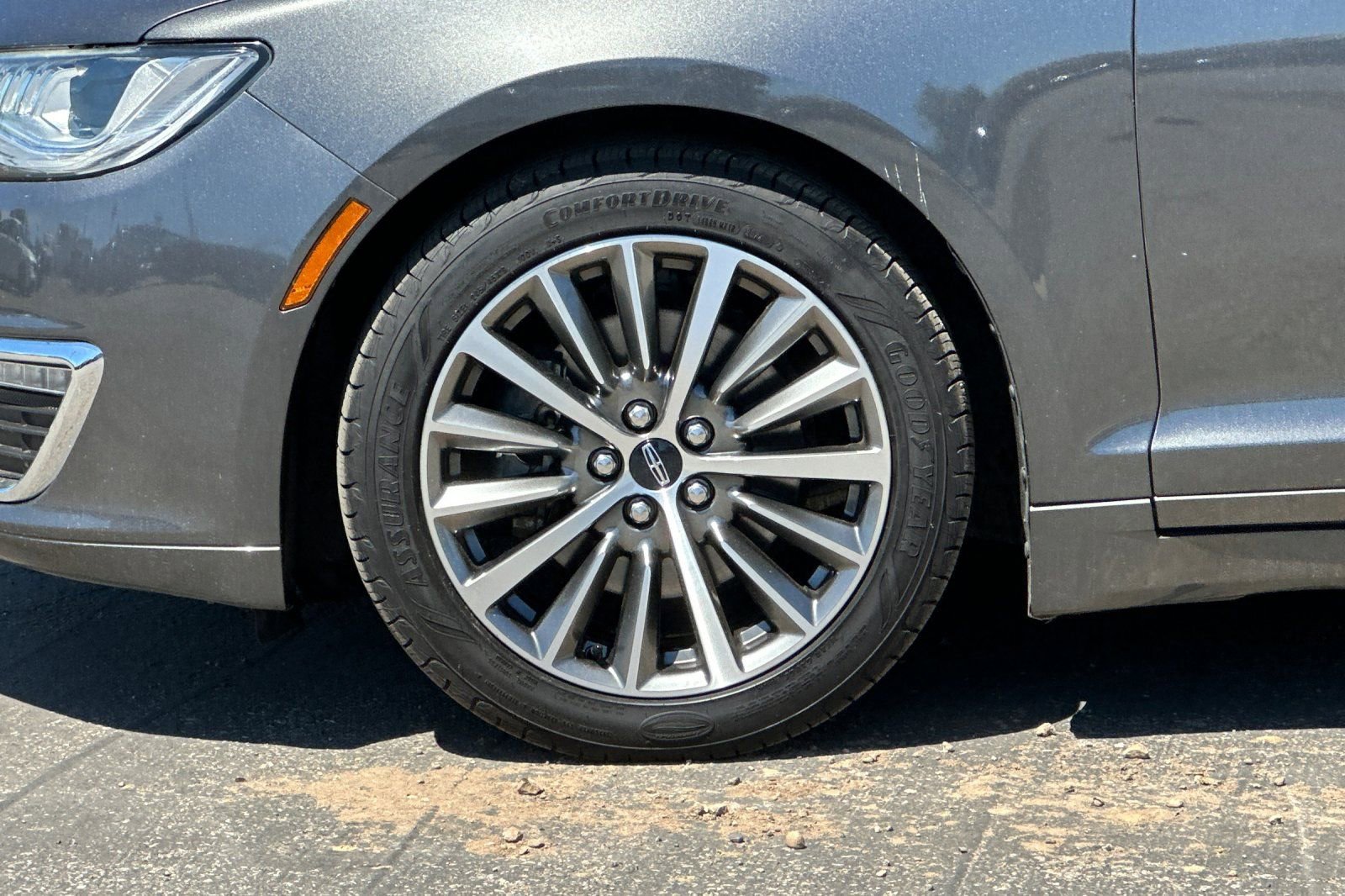 Used 2019 Lincoln MKZ Reserve FWD image 30