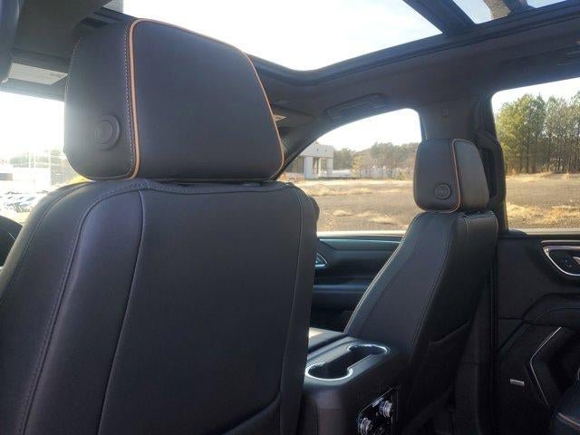 Used 2023 GMC Yukon AT4 image 8