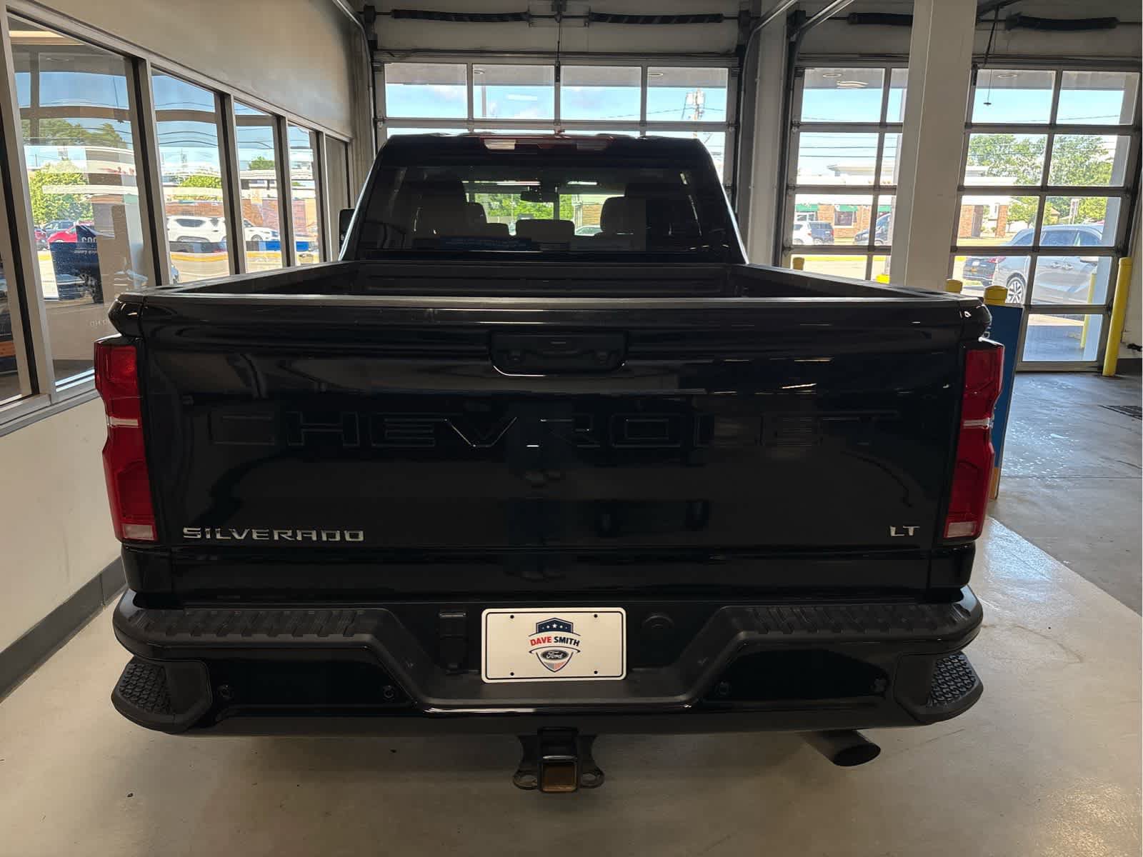 Used 2025 Chevrolet Silverado 2500 LT w/ Z71 Chrome Sport Edition AWD/4WD image 11