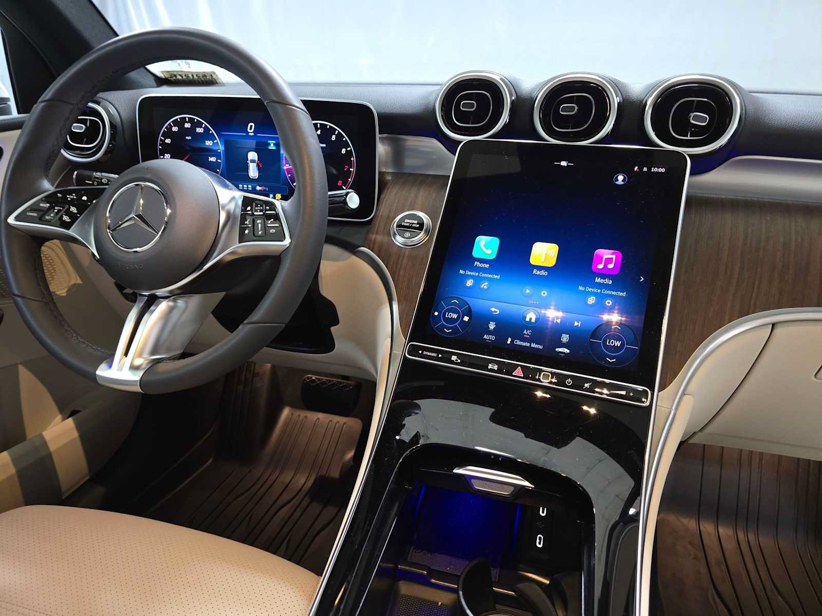 Certified 2026 Mercedes-Benz GLC 300 4MATIC image 12