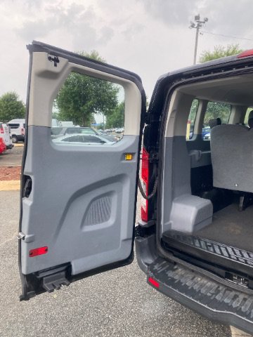 Used 2016 Ford Transit 350 XLT RWD image 9