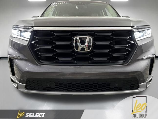 Used 2025 Honda Pilot EX-L image 7