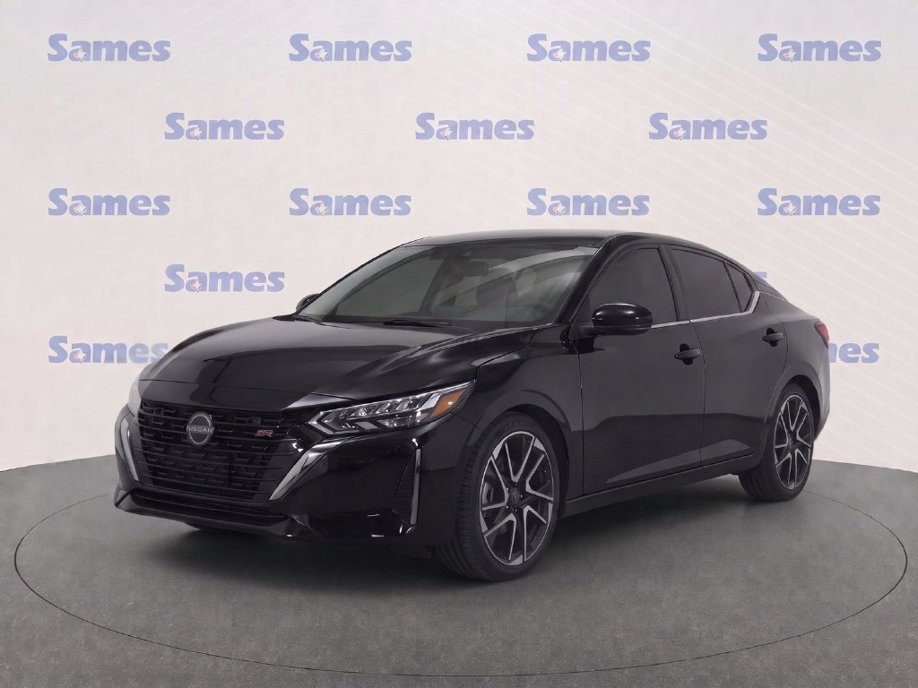 Used 2025 Nissan Sentra SR FWD image 2