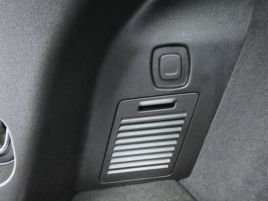 Used 2025 Cadillac XT5 Premium Luxury image 50