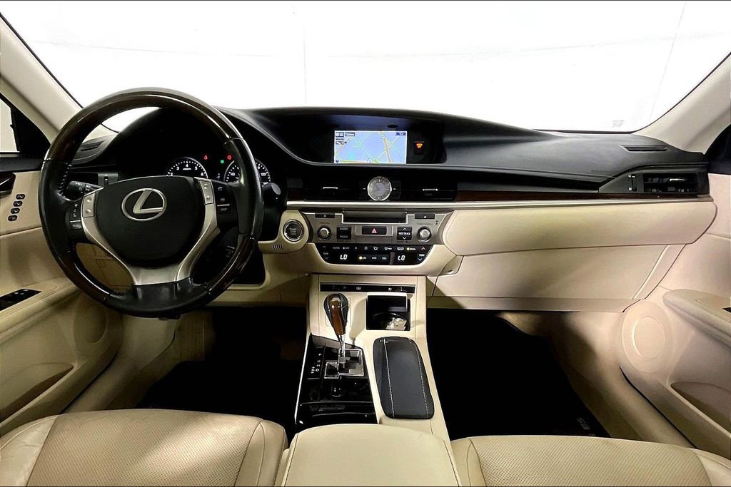 Used 2015 Lexus ES 350 image 18