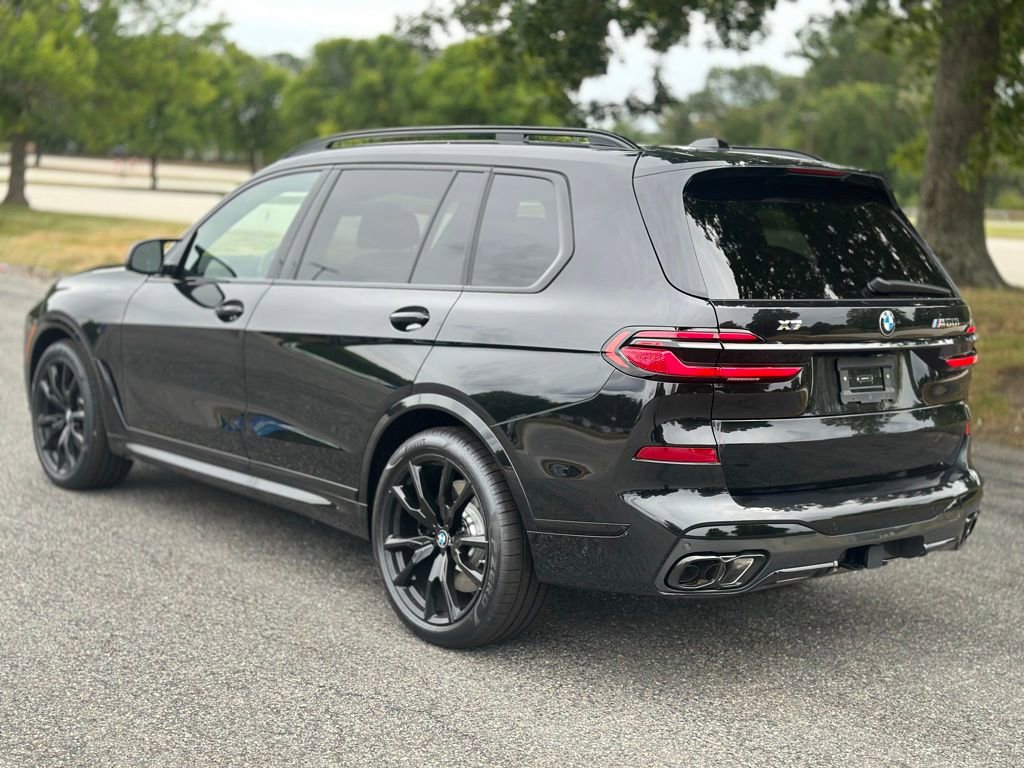 New 2026 BMW X7 M60i image 4
