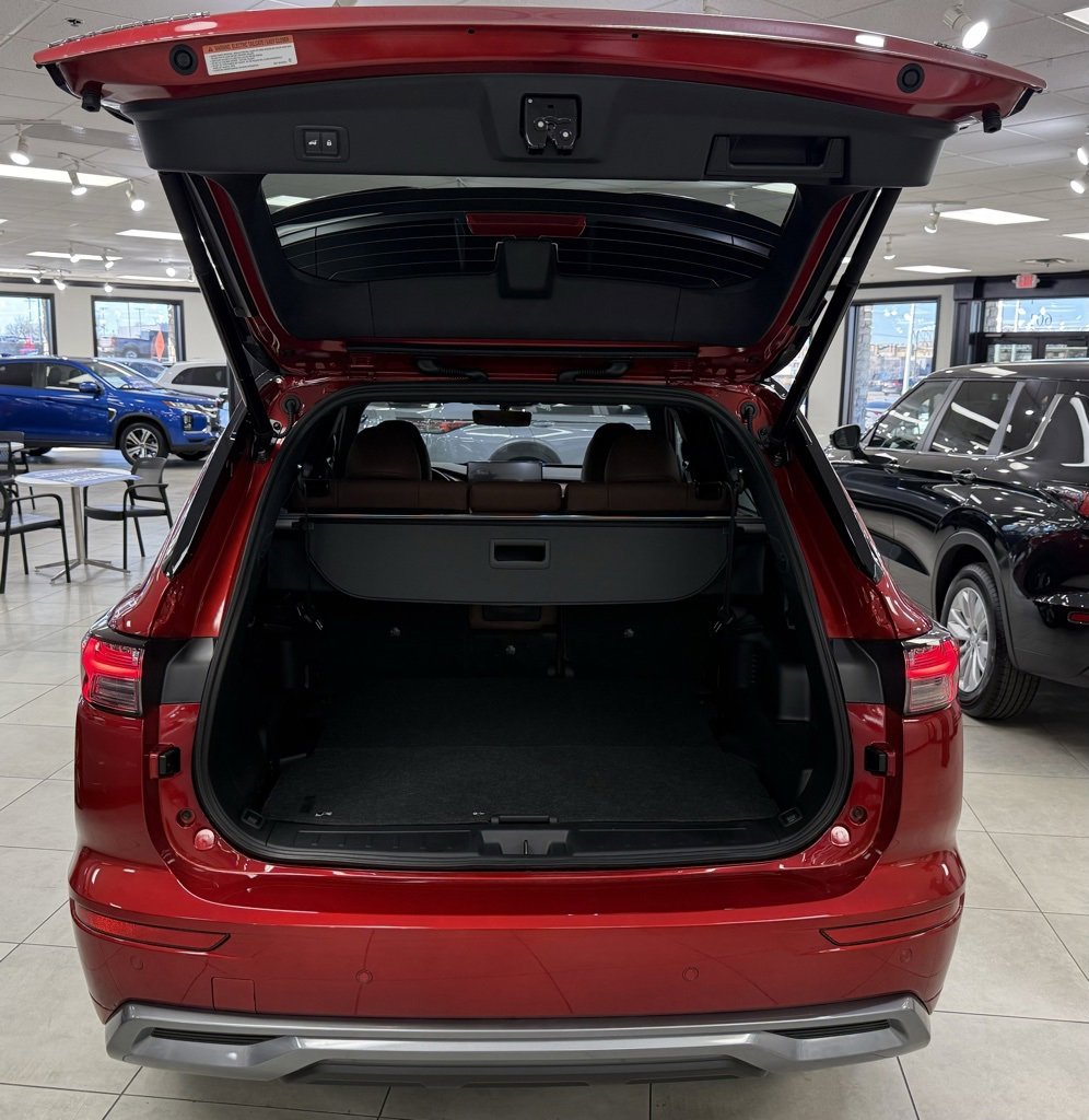 New 2026 Mitsubishi Outlander SEL image 11