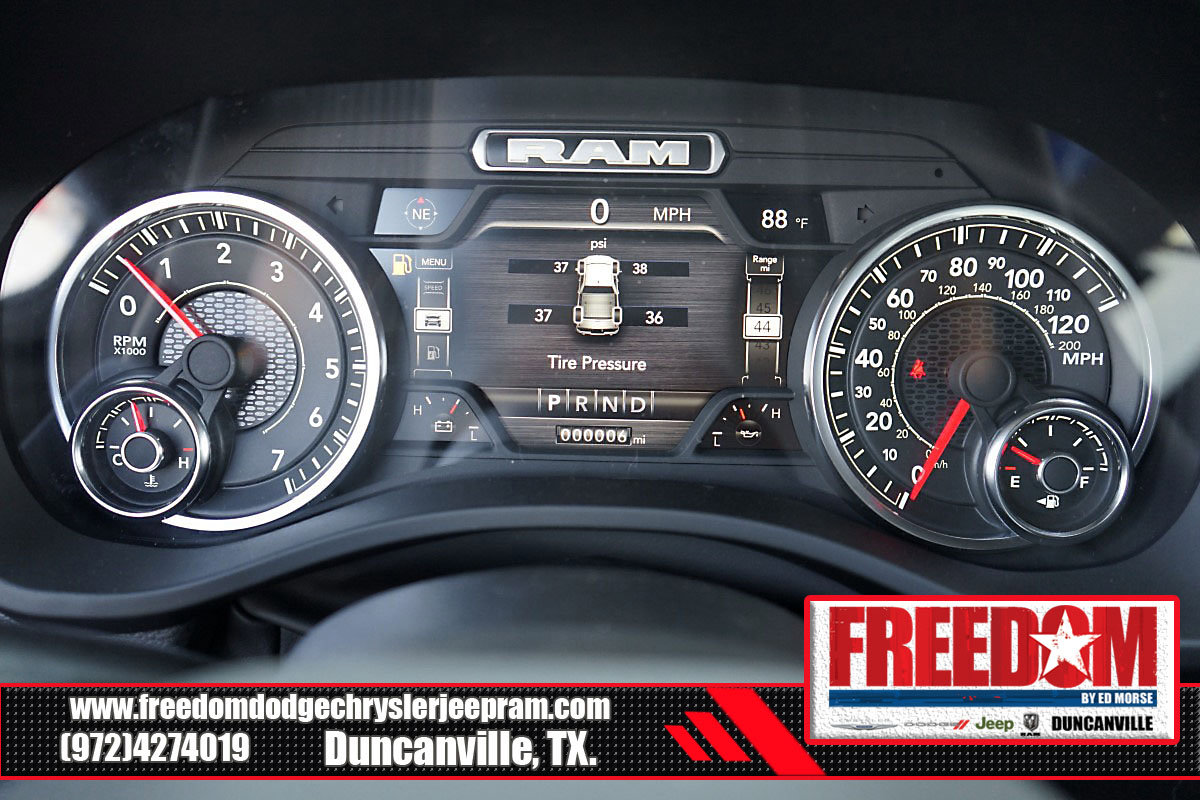 New 2023 RAM 1500 Laramie image 18