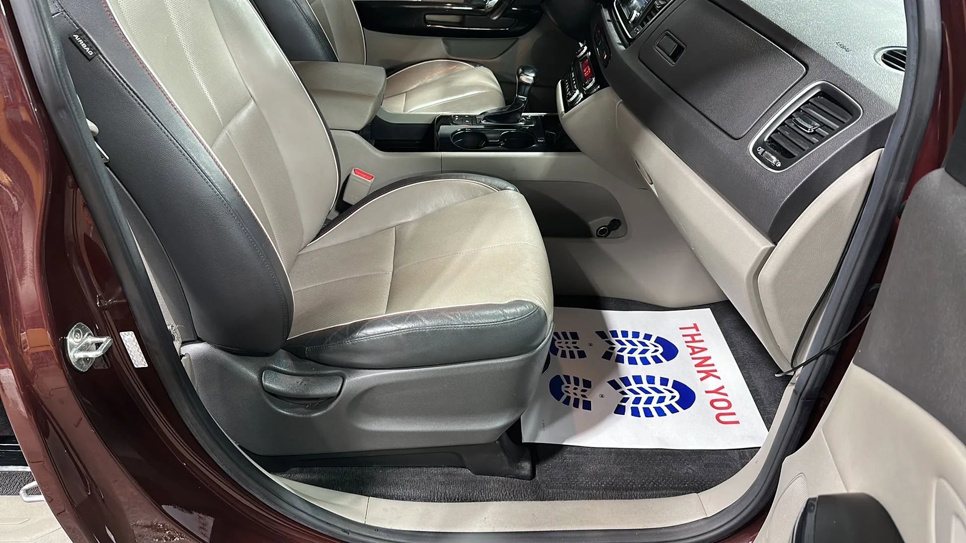 Used 2018 Kia Sedona EX image 19