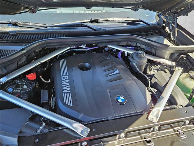 New 2026 BMW X5 xDrive40i w/ M Sport Package AWD/4WD image 16