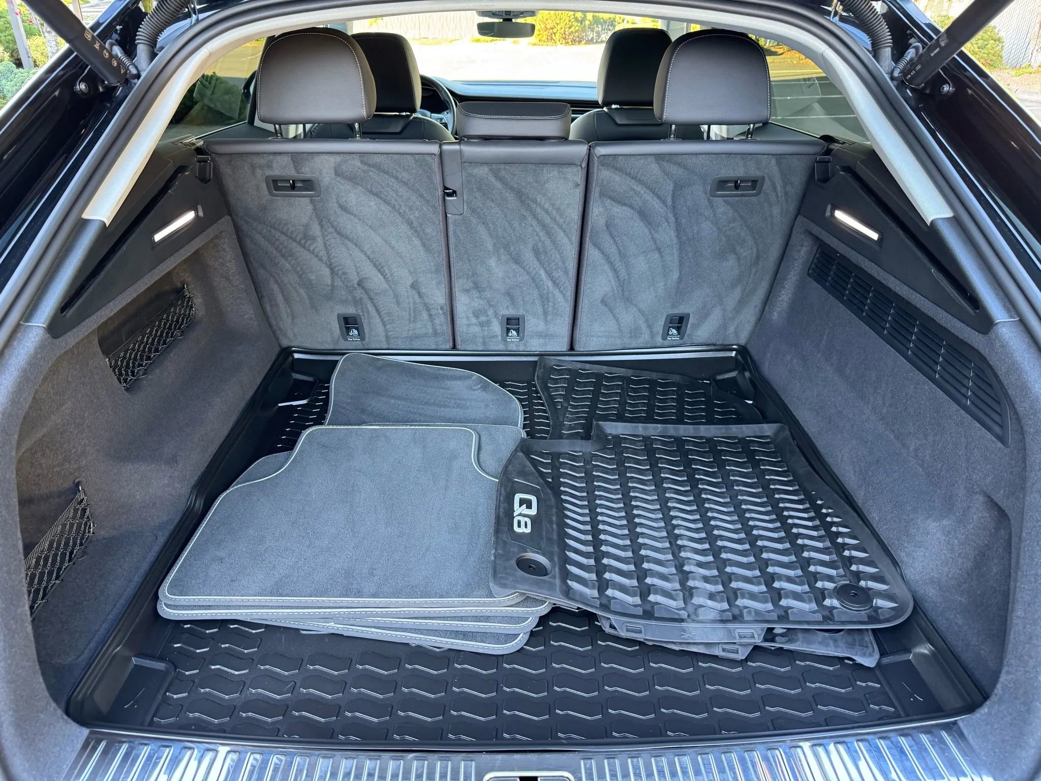 Used 2022 Audi Q8 Premium Plus w/ Premium Plus Package image 27