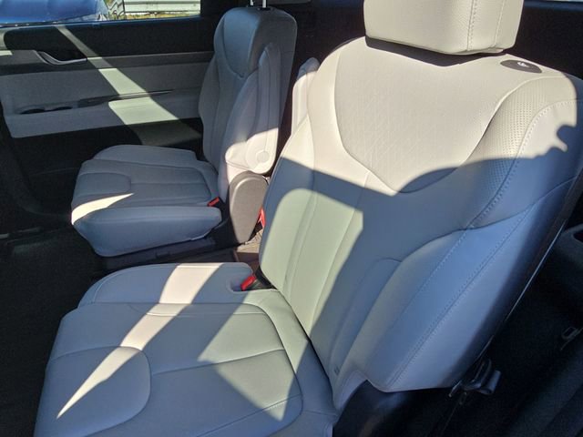 Used 2021 Hyundai Palisade SEL w/ Premium Package image 12
